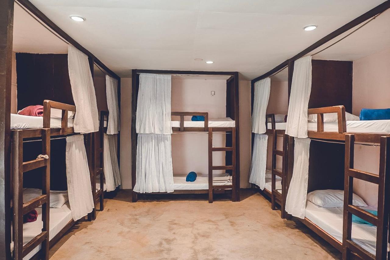 Coco Pod Siargao Hostel General Luna  Zewnętrze zdjęcie